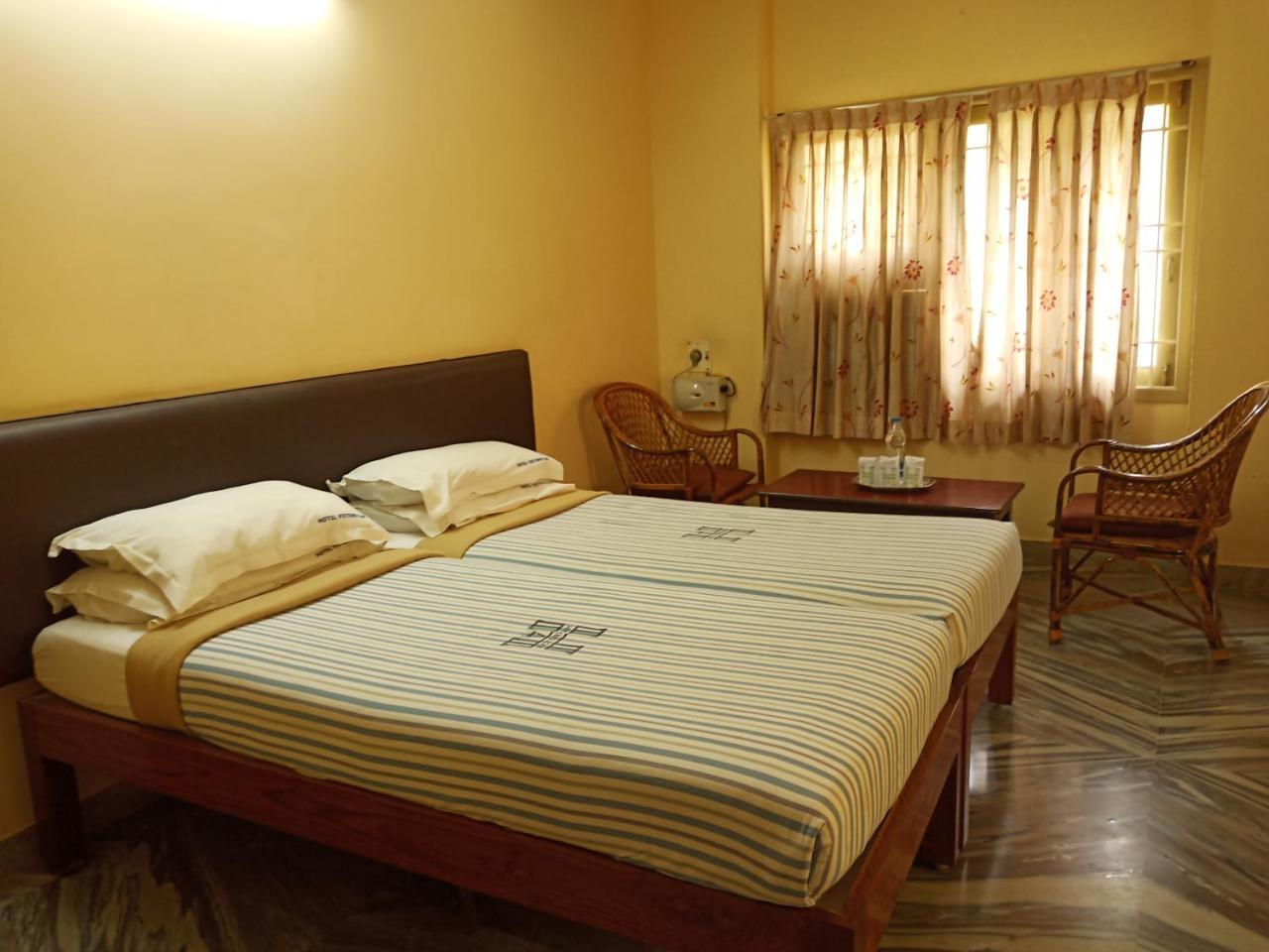 Hotel Victoriyah Thanjavur Exteriér fotografie